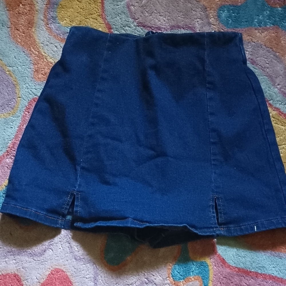 Stylish Blue Denim Skirt